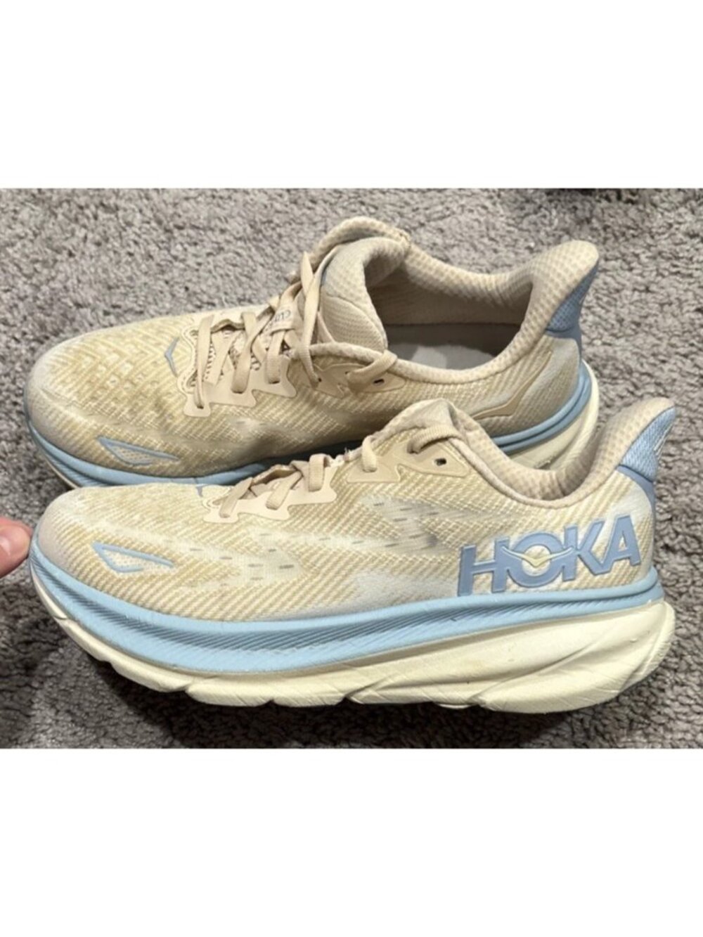 Great! Hoka Men's Clifton 9 Road Running Shoes in Oak Alabaster size 9D Sneakers